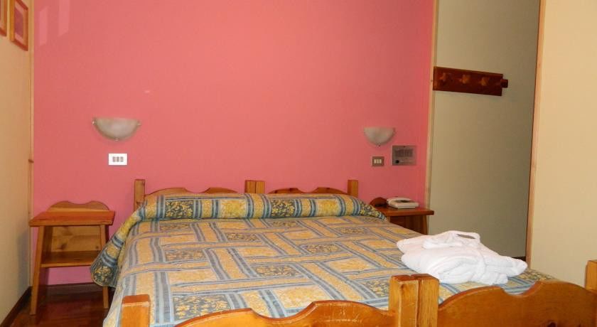 Hotel Nazionale Бормио Экстерьер фото