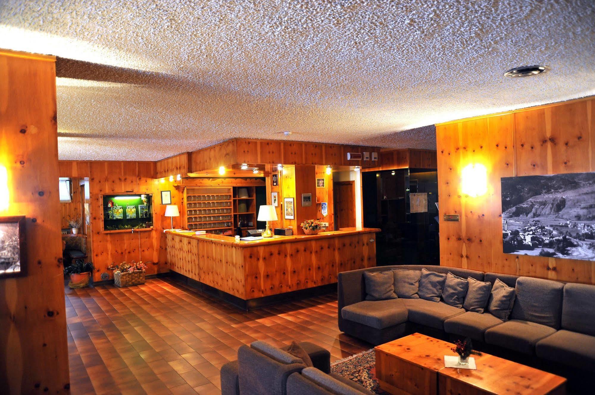 Hotel Nazionale Бормио Экстерьер фото