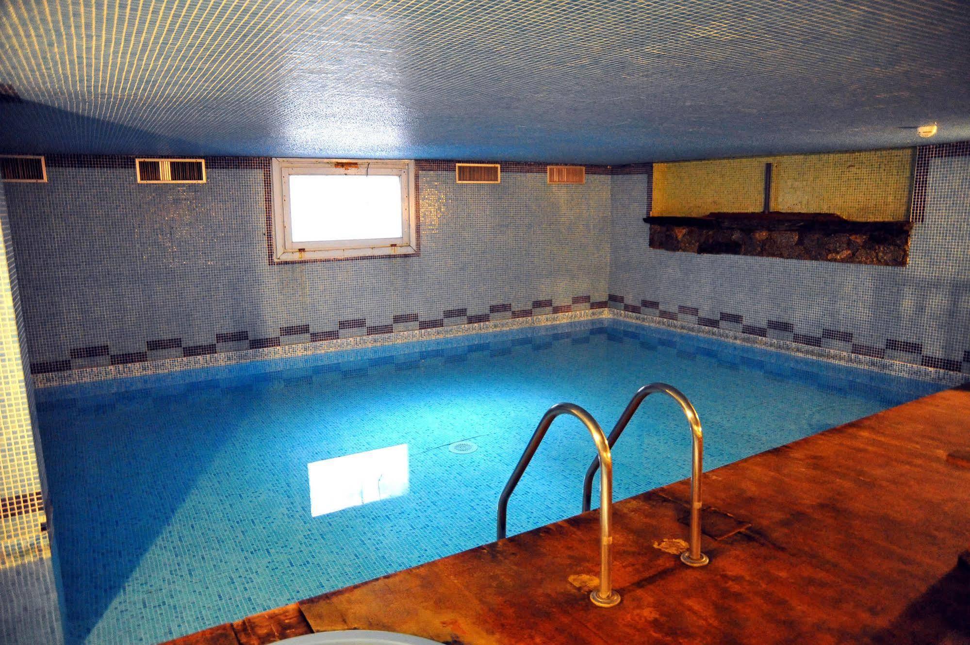 Hotel Nazionale Бормио Экстерьер фото