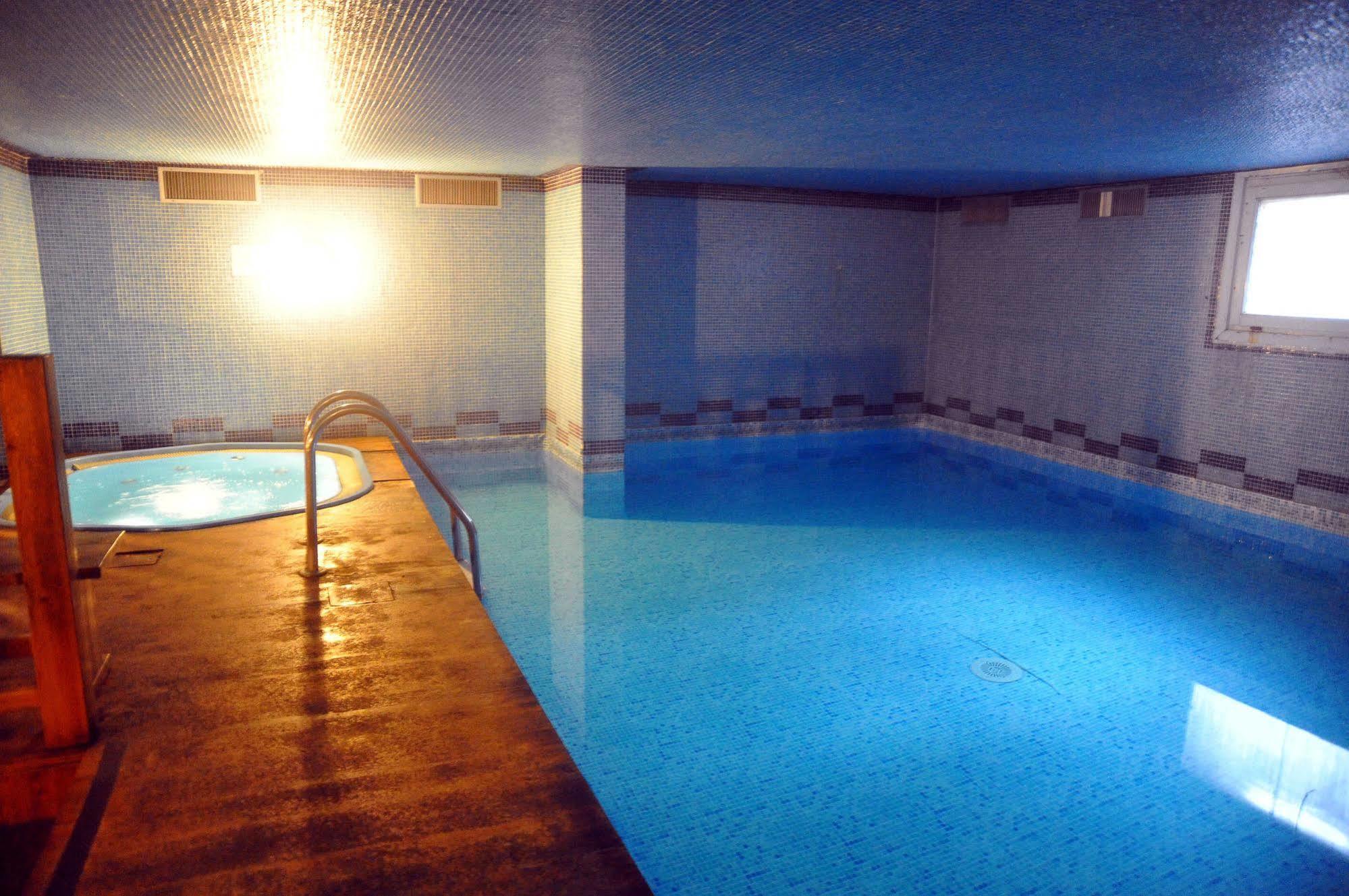 Hotel Nazionale Бормио Экстерьер фото